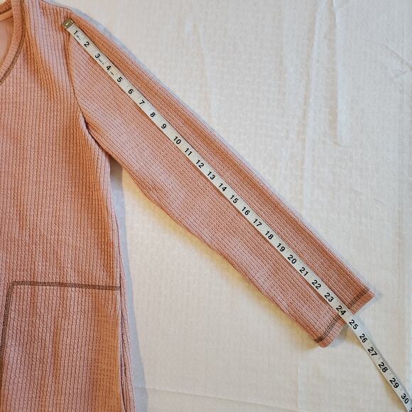 Soft Surroundings Tunic Top, V-neck with pockets and stitching detail Sz M - Picture 10 of 11